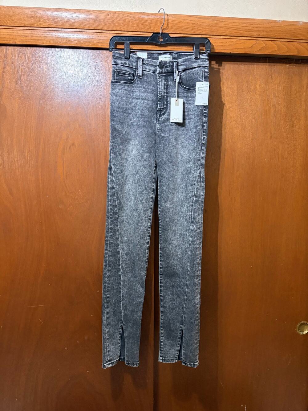 Good American Women's 2/26 Black Acid Wash Split Hem Straight Jeans NWT